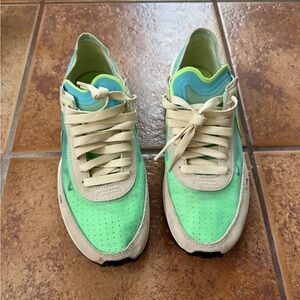 Womens Nike Waffle 1